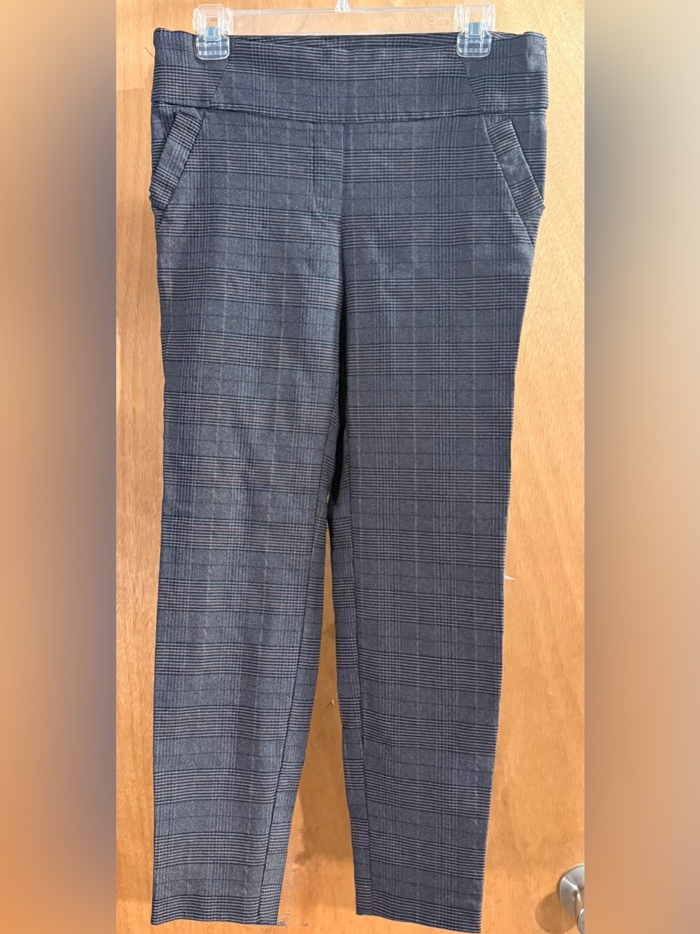 Soho Black and Gray Glen Plaid Cropped Pants